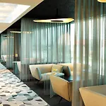 Renaissance Airport Hotel 5*