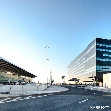 Renaissance Airport Ξενοδοχείο 5*