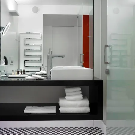 Renaissance Airport 5* Varsavia
