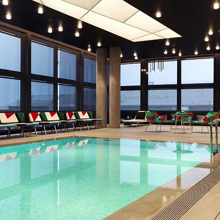 Renaissance Airport Hotel 5*
