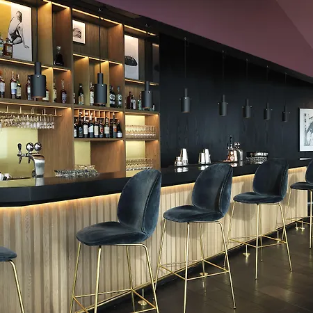 Renaissance Airport 5* Βαρσοβία