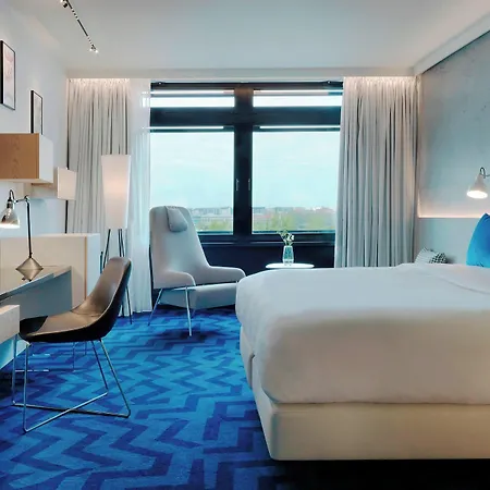 Renaissance Airport Ξενοδοχείο 5*