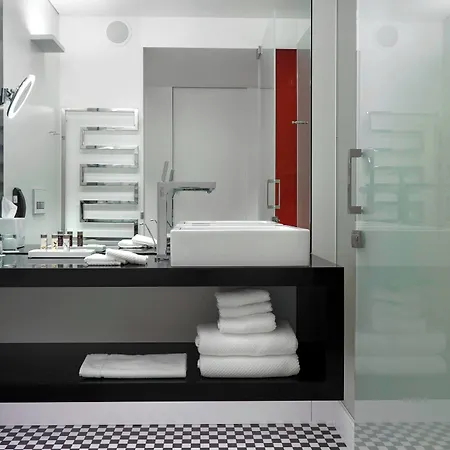 Renaissance Airport 5* Varsavia