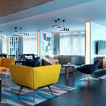 Renaissance Airport 5* Warsaw