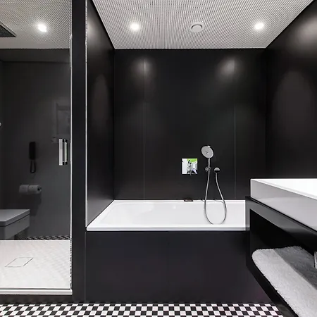 Hotel Renaissance Airport Warsaw