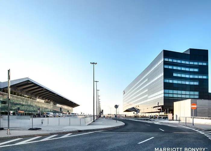 Renaissance Airport Szálloda 5*