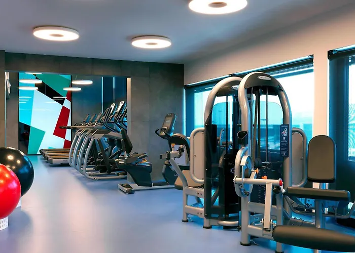 Renaissance Airport Hotel