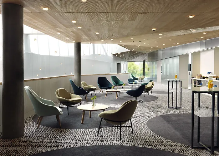 Renaissance Airport Szálloda 5*