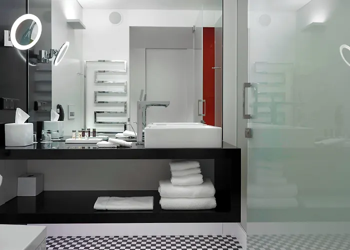 Renaissance Airport 5* Warschau