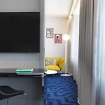 Renaissance Airport 5* Varşova