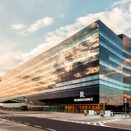 Renaissance Airport Hotel